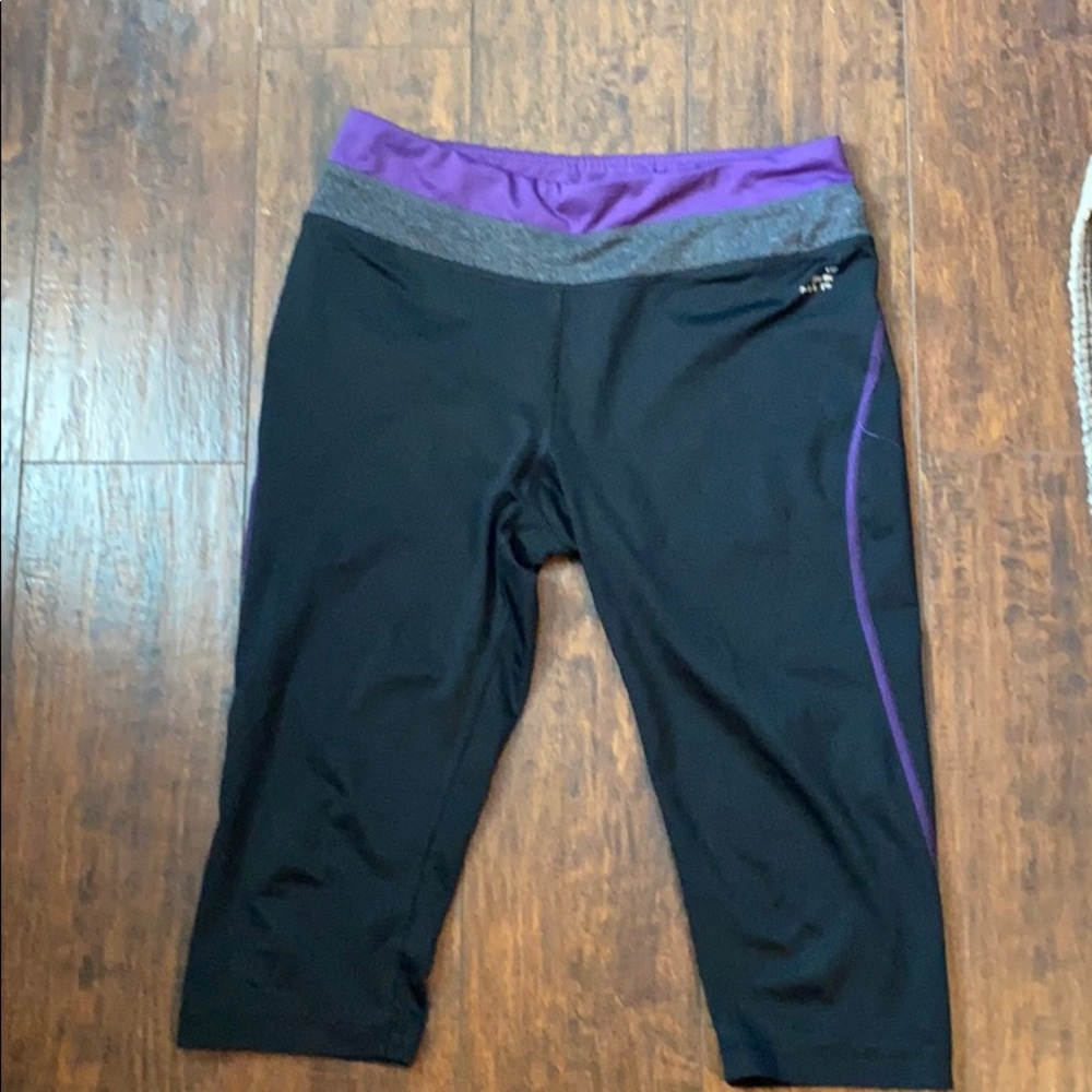 Athletic leggings